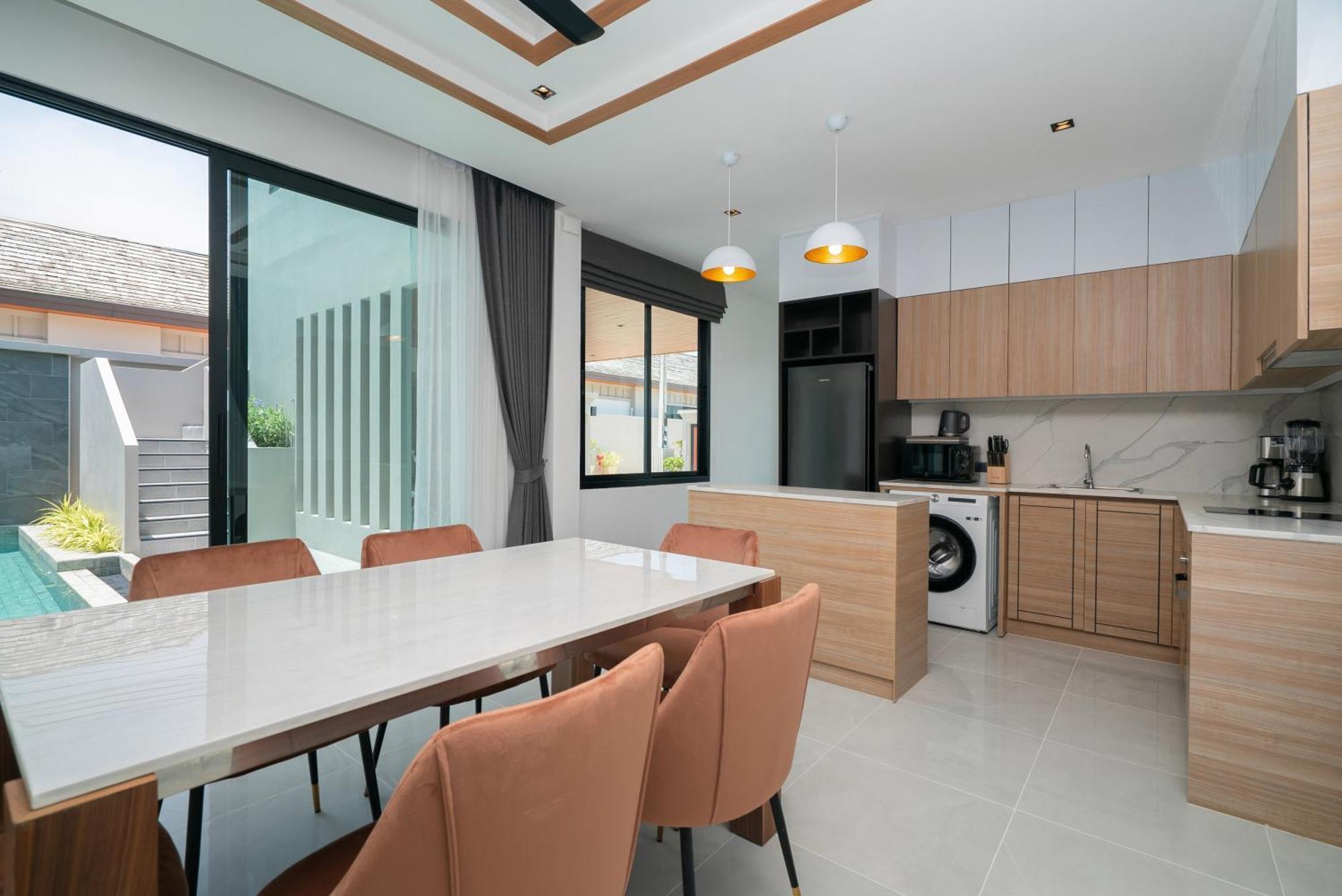 Rawayana Central Park Villas Rawai Oda fotoğraf